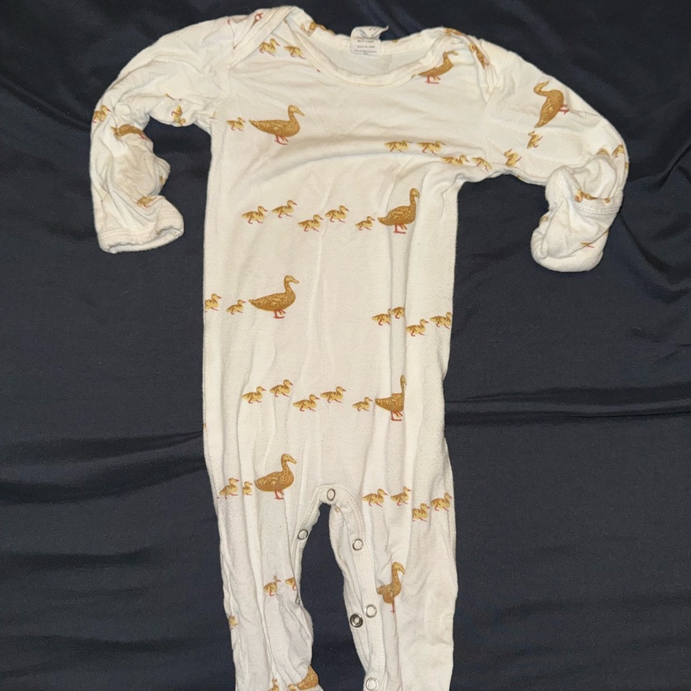 Kate Quinn White and Gold Duck Print Footie